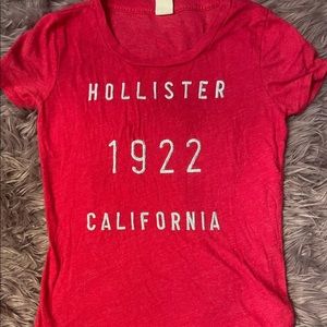 Hollister red logo t-shirt (women’s small)